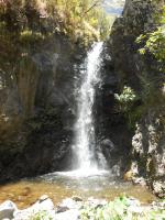 Cascade d'un affluent en rive droite.
