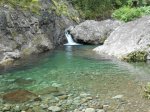 Alimenté par une petite cascade pour le massage avant le bain