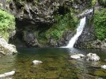 Le bassin ne se prête guère à la baignade mais elle est possible