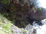 Avancée basaltique en bord de ravine