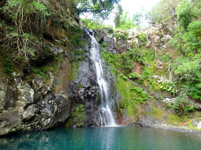 Bassin Zéclair : la plus belle cascade et le plus profond bassin de la boucle