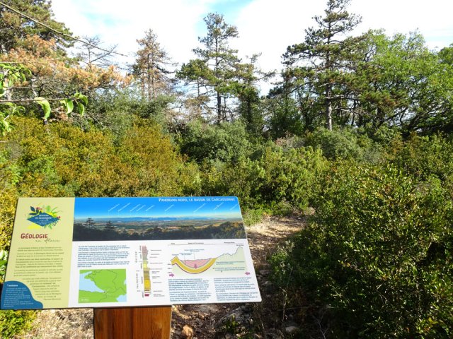Quitter le GR pour emprunter le sentier Géologique