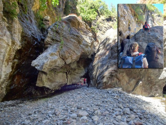 Deuxième passage vertigineux avant de se baisser pour continuer