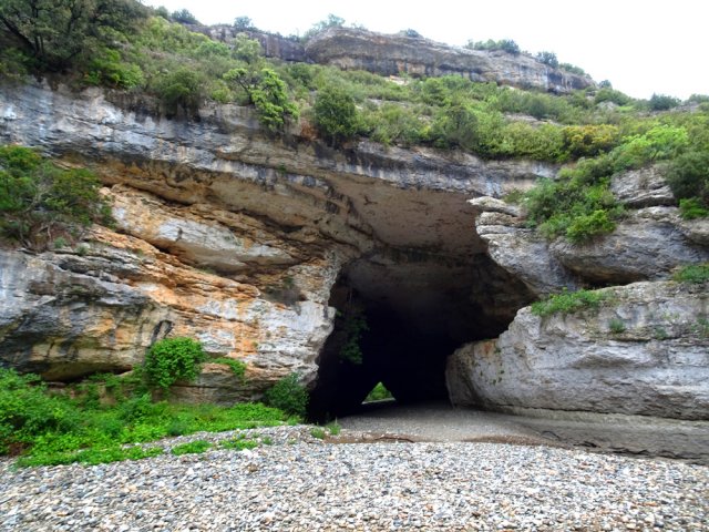 La sortie de Pont Petit et début de la remontée des gorges